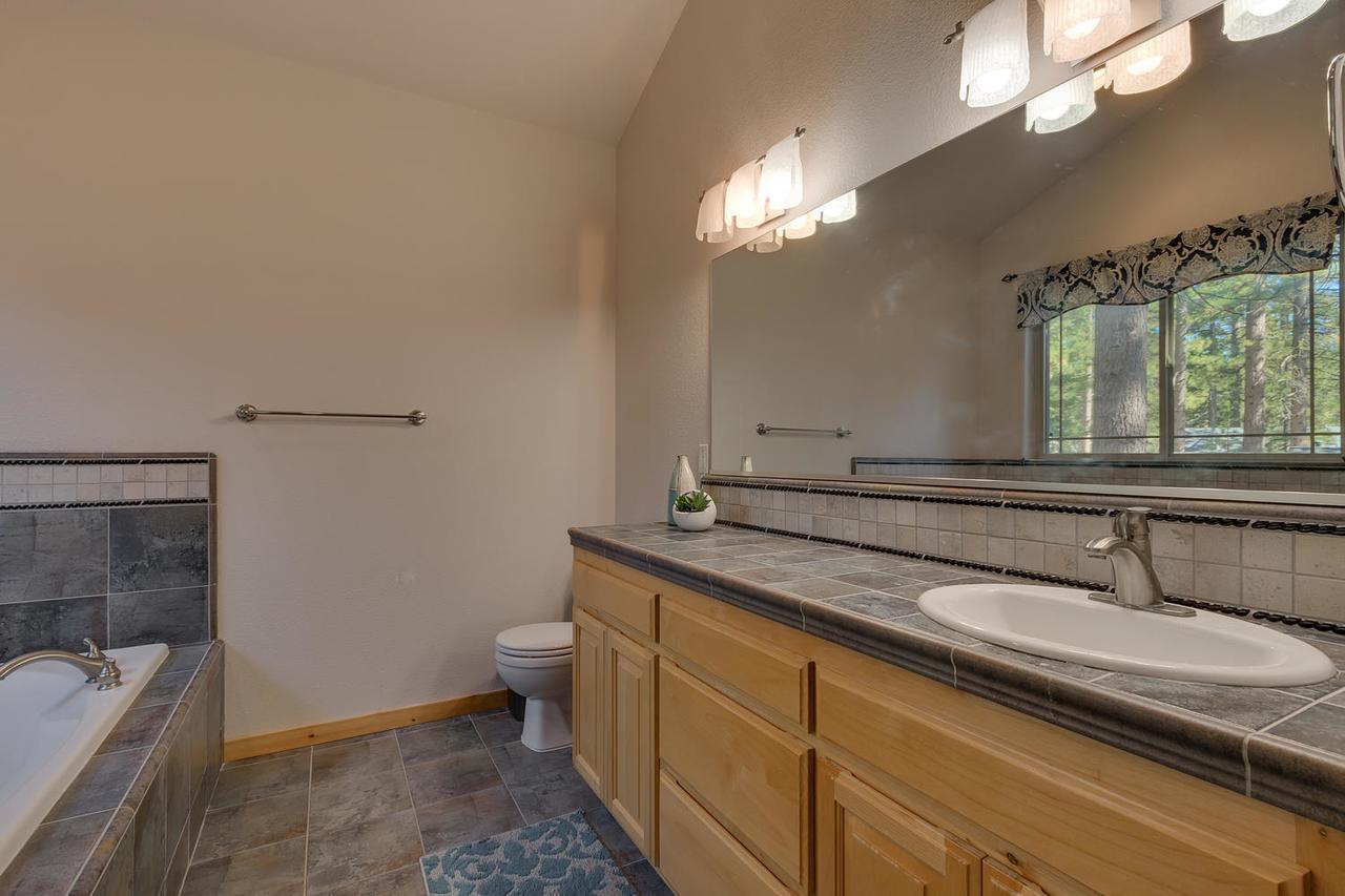 Sugar Pine Lodge - Four Bedroom Home Саус Лэйк Тахо Экстерьер фото