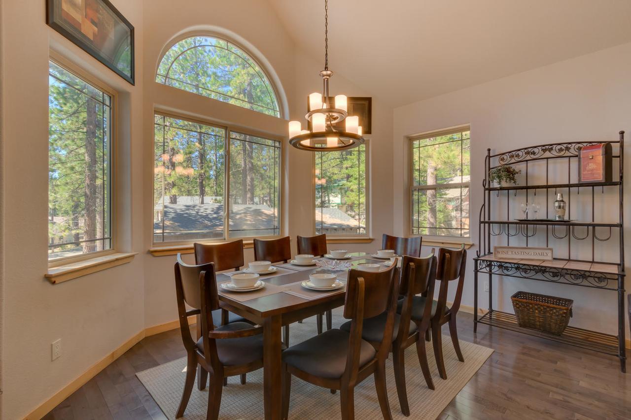 Sugar Pine Lodge - Four Bedroom Home Саус Лэйк Тахо Экстерьер фото